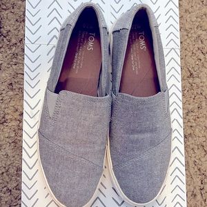 Toms slip one. Size 7.5.